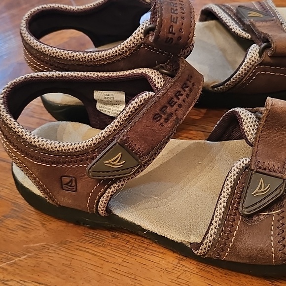 Sperry Kids Brown Velcro Classic Sandals Sz Big Boy 3 Like New Beach Hiking - Picture 4 of 7
